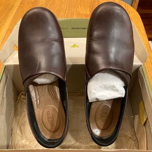 Keen Women’s Mora Clogs